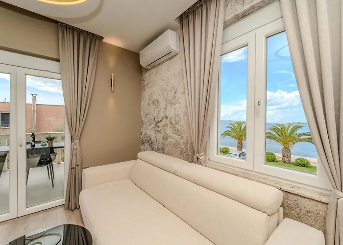 Διαμέρισμα Design Dijan *