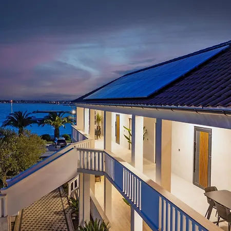 Design Dijan Apartamento Sukošan