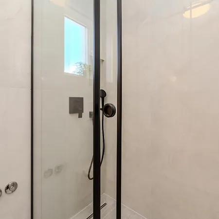 Design Dijan Apartment Sukosan