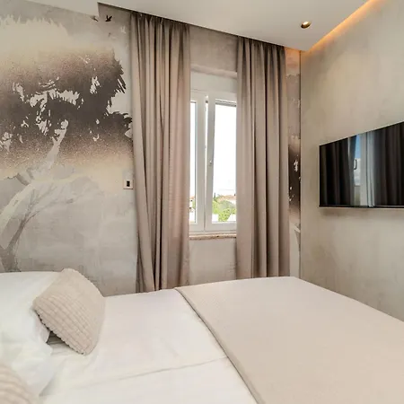 Design Dijan Apartment *