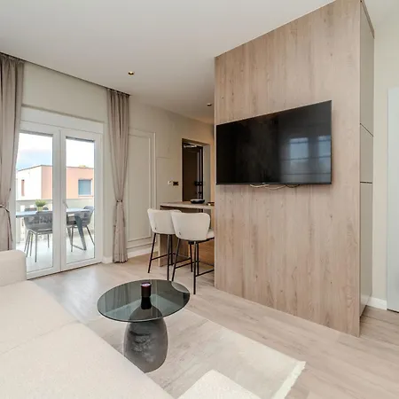 Design Dijan Apartment *