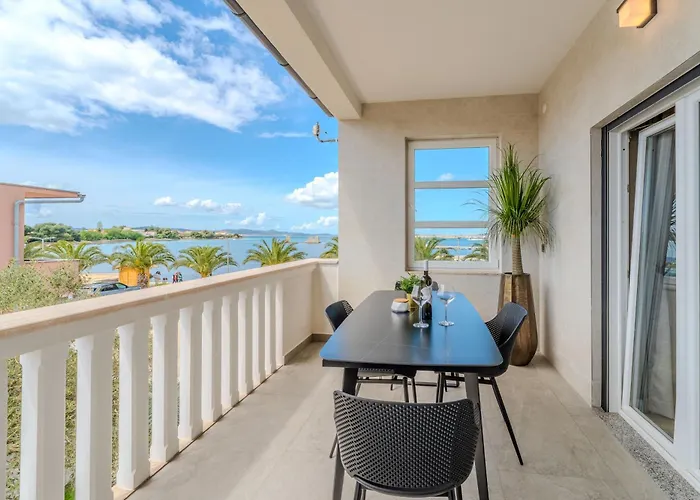 Design Dijan Апартаменты