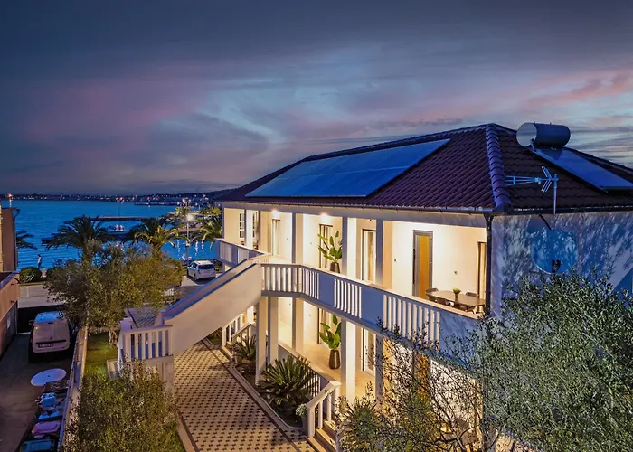 Design Dijan Апартаменты *